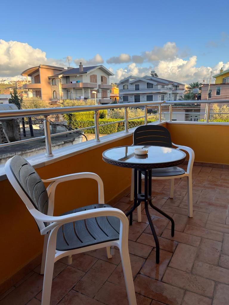 Belix Hotel Apartments, Near The Beach Durrës Exteriör bild