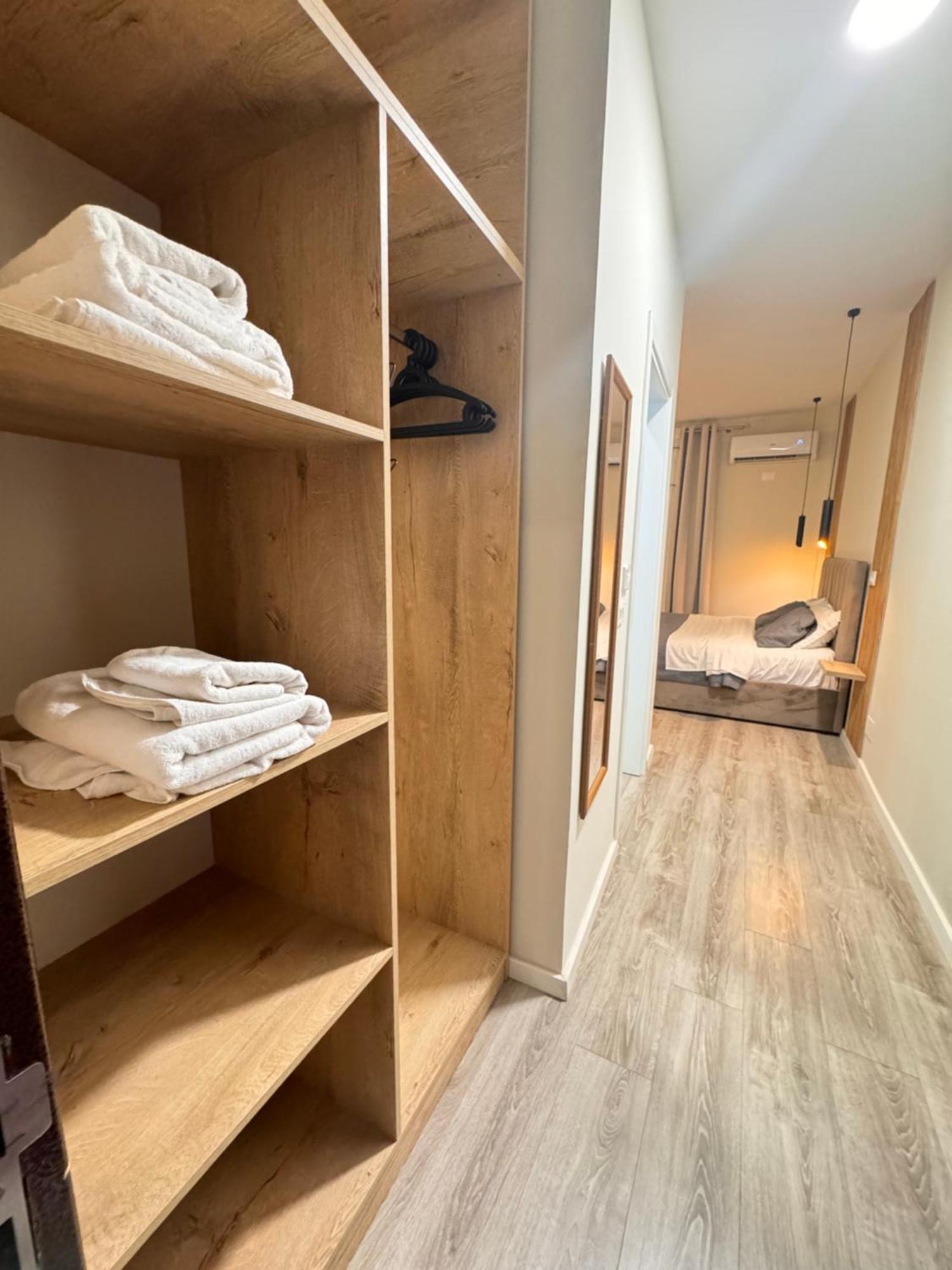 Belix Hotel Apartments, Near The Beach Durrës Exteriör bild